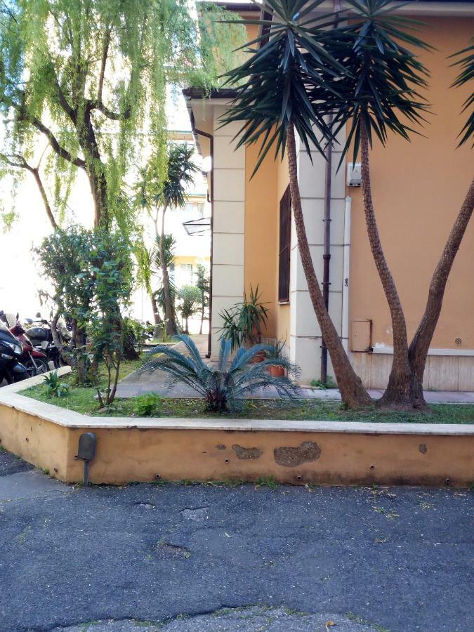 Paola Guest House Ρώμη Εξωτερικό φωτογραφία